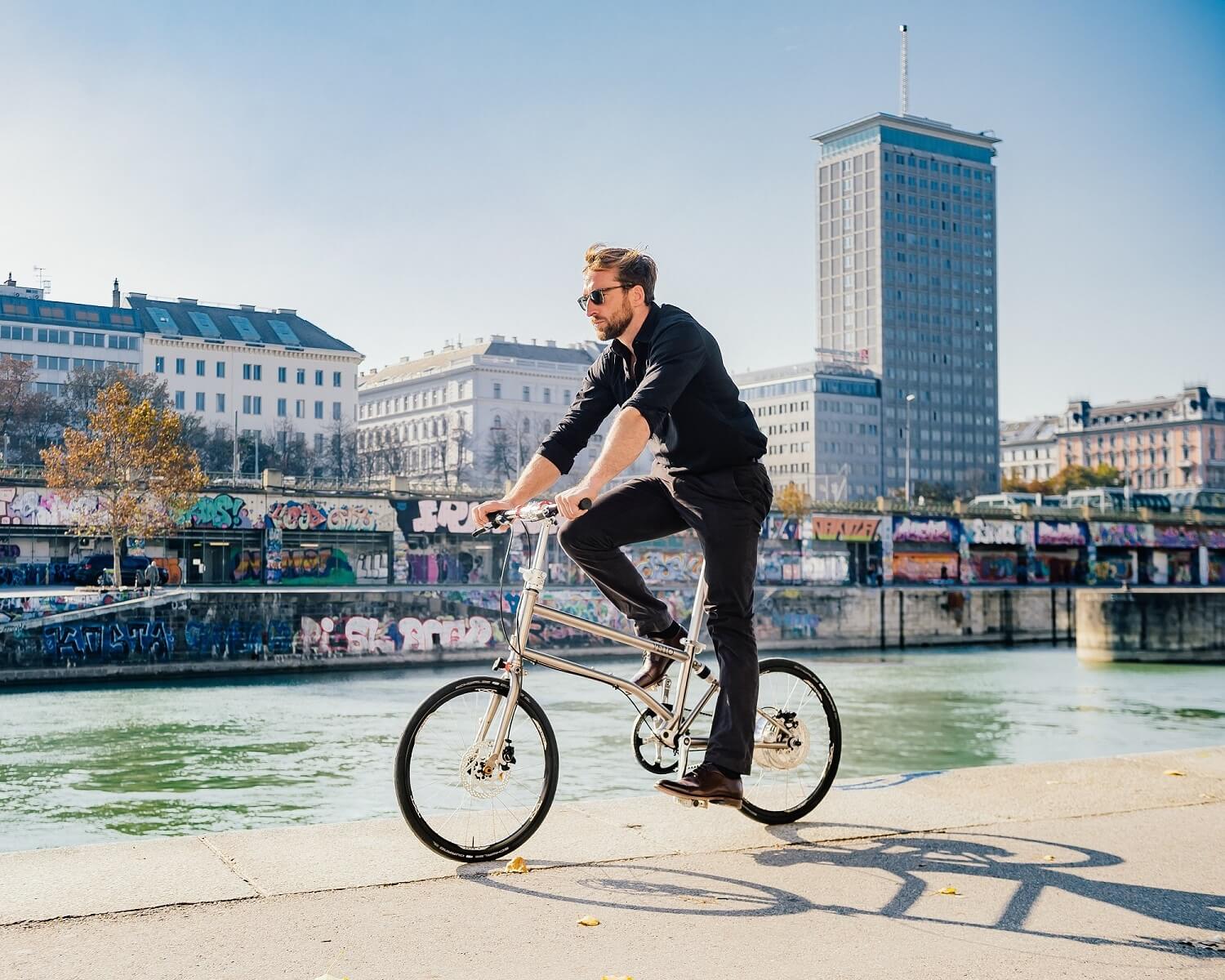 VELLO Bike+ TITAN Klapprad für die Stadt Urban
